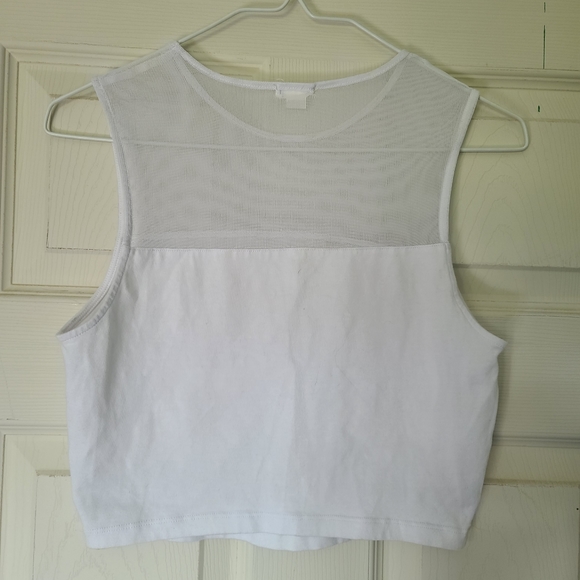 White summer crop top - Picture 2 of 4